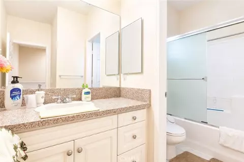 Bath - 22838 Serra Dr, Carson, CA 90745 photo 1 of 1