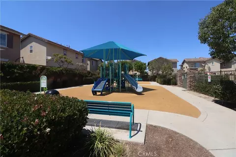 Exterior - 22838 Serra Dr, Carson, CA 90745 photo 4 of 7