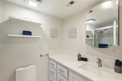 Bath - 1751 E 68th #12, Long Beach, CA 90805 photo 3 of 3