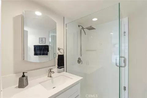 Bath - 1751 E 68th #12, Long Beach, CA 90805 photo 2 of 3