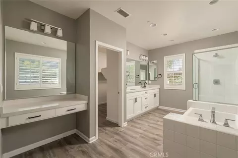 Bath - 11525 Sparrow, Corona, CA 92883 photo 4 of 5