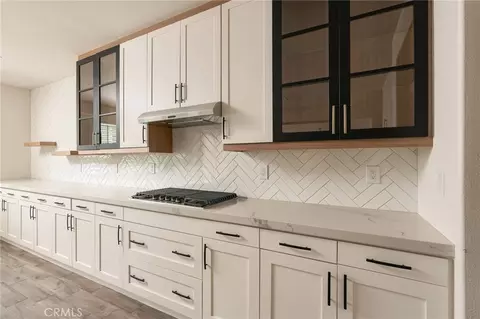 Kitchen - 11525 Sparrow, Corona, CA 92883 photo 8 of 9
