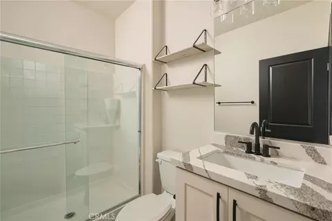 Bath - 11525 Sparrow, Corona, CA 92883 photo 1 of 5