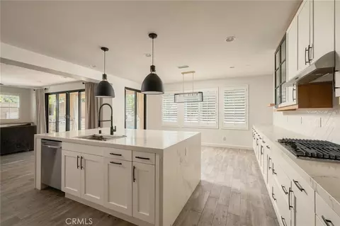 Kitchen - 11525 Sparrow, Corona, CA 92883 photo 7 of 9