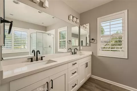 Bath - 11525 Sparrow, Corona, CA 92883 photo 5 of 5