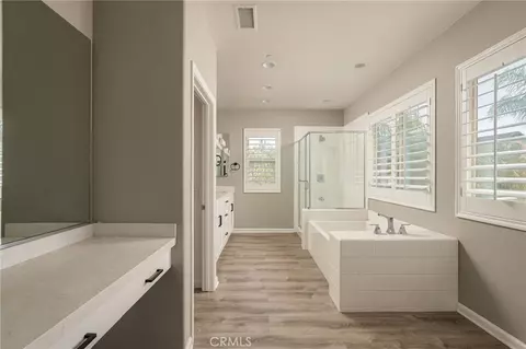 Bath - 11525 Sparrow, Corona, CA 92883 photo 3 of 5