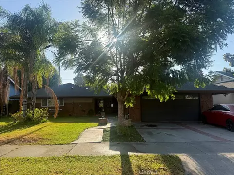 225 N Malena Dr, Orange, CA 92869 photo 2