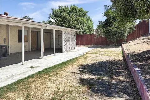 Exterior - 6972 Manhattan Dr, Riverside, CA 92506 photo 5 of 6