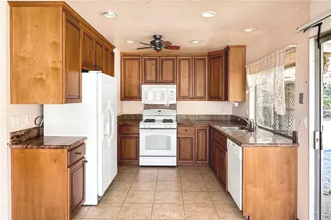 Kitchen - 6972 Manhattan Dr, Riverside, CA 92506 photo 1 of 2