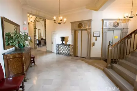 Entry Way - 800 E Ocean, Long Beach, CA 90802 photo 4 of 5