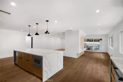 Living - 4656 Greenbush, Sherman Oaks, CA 91423 photo 2 of 6
