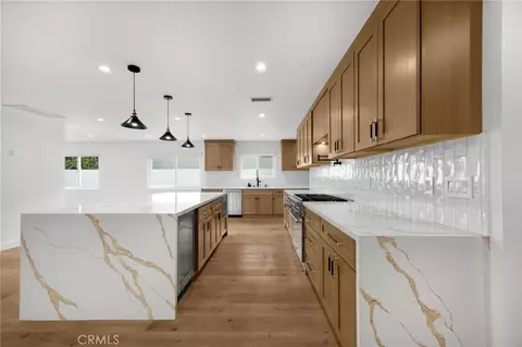 Kitchen - 4656 Greenbush, Sherman Oaks, CA 91423 photo 2 of 4