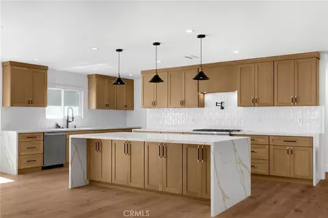 Kitchen - 4656 Greenbush, Sherman Oaks, CA 91423 photo 4 of 4