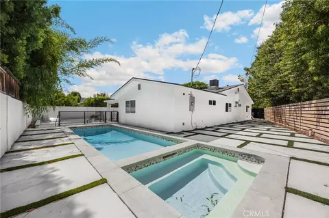 Exterior - 4656 Greenbush, Sherman Oaks, CA 91423 photo 6 of 9