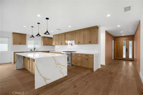 Kitchen - 4656 Greenbush, Sherman Oaks, CA 91423 photo 1 of 4