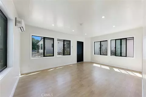 Living - 1317 E 1st, Long Beach, CA 90802 photo 4 of 4