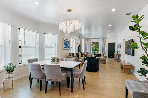 Dining - 1317 E 1st, Long Beach, CA 90802 photo 2 of 2