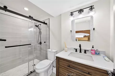 Bath - 1701 Sunrise, Fullerton, CA 92833 photo 3 of 3