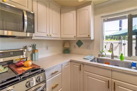 Kitchen - 3176 E Palm # 65, Fullerton, CA 92831 photo 6 of 7