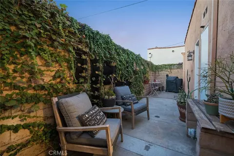 Exterior - 5001 E 14th St, Long Beach, CA 90804 photo 6 of 13