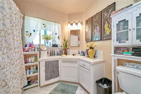 Bath - 1390 W 33rd St, Long Beach, CA 90810 photo 1 of 3