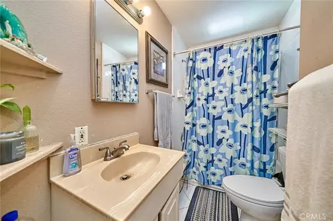 Bath - 1390 W 33rd St, Long Beach, CA 90810 photo 2 of 3