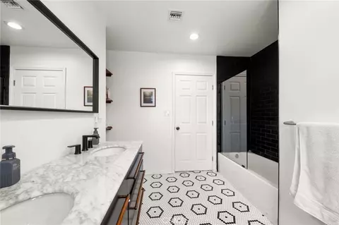 Bath - 11736 Beverly Dr, Whittier, CA 90601 photo 1 of 3