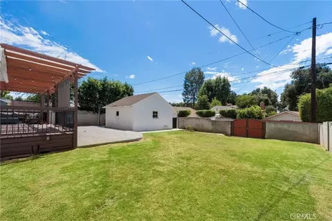 Exterior - 11736 Beverly Dr, Whittier, CA 90601 photo 10 of 11