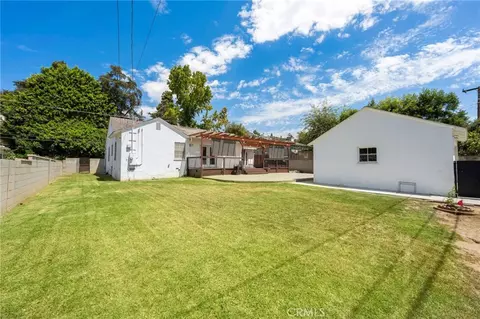 Exterior - 11736 Beverly Dr, Whittier, CA 90601 photo 8 of 11
