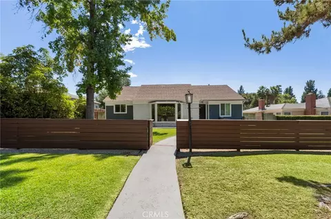 Exterior - 11736 Beverly Dr, Whittier, CA 90601 photo 2 of 11