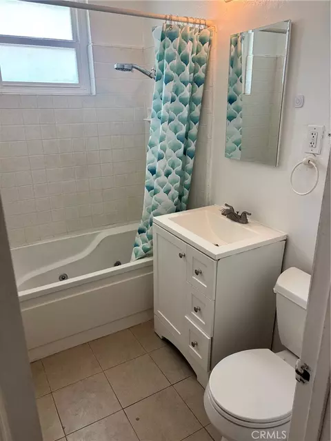 Bath - 14172 Edwards St, Westminster, CA 92683 photo 2 of 2