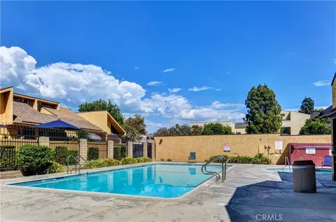 Exterior - 435 W 9th #E1, Upland, CA 91786 photo 3 of 6