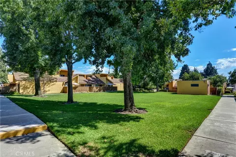 Exterior - 435 W 9th #E1, Upland, CA 91786 photo 5 of 6