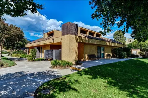 Exterior - 435 W 9th #E1, Upland, CA 91786 photo 4 of 6