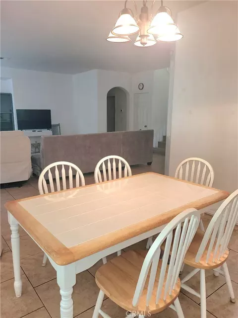 Dining - 2130 Willowbrook, Perris, CA 92571 photo 2 of 2