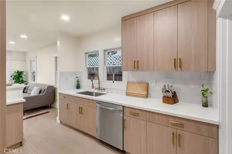 Kitchen - 4027 E 11th, Long Beach, CA 90804 photo 2 of 9