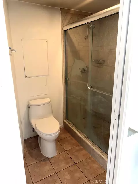 Bath - 700 E Ocean #808, Long Beach, CA 90802 photo 2 of 3