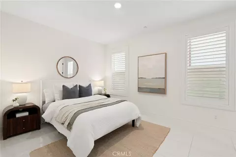 Bedroom - 208 Ocean Pl, Seal Beach, CA 90740 photo 3 of 4