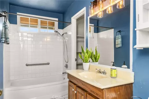 Bath - 1249 Bering St, Placentia, CA 92870 photo 2 of 2