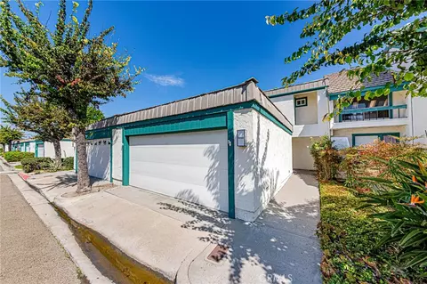 6865 Danvers Dr, Garden Grove, CA 92845