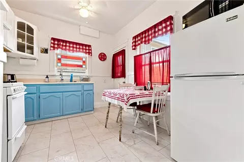 Kitchen - 1915 E 3rd, Long Beach, CA 90802 photo 1 of 5