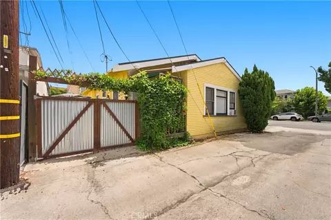 Exterior - 1915 E 3rd, Long Beach, CA 90802 photo 12 of 16