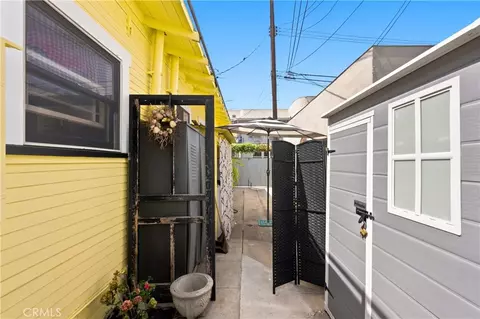 Exterior - 1915 E 3rd, Long Beach, CA 90802 photo 8 of 16