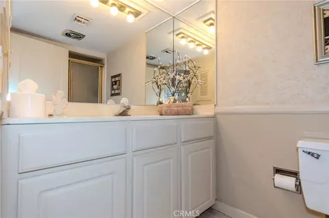 Bath - 2326 Almira Ave, Fullerton, CA 92831 photo 1 of 3