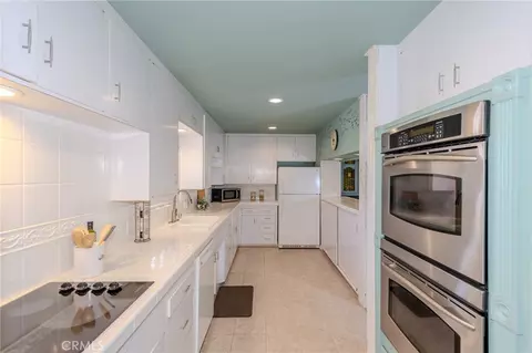 Kitchen - 2326 Almira Ave, Fullerton, CA 92831 photo 1 of 2