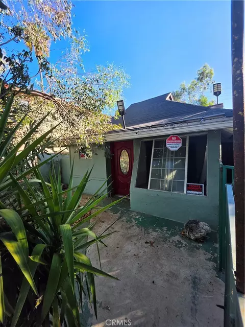 5925 Whitnall Hwy, North Hollywood, CA 91601
