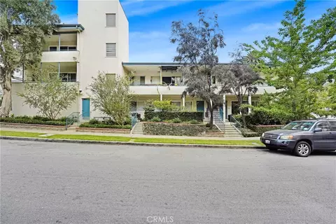 1975 S Beverly Gln, Los Angeles, CA 90025