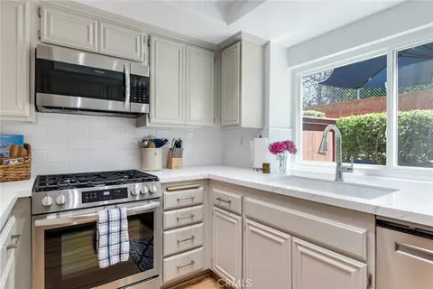 Kitchen - 966 Michael #D, Corona, CA 92881 photo 2 of 2