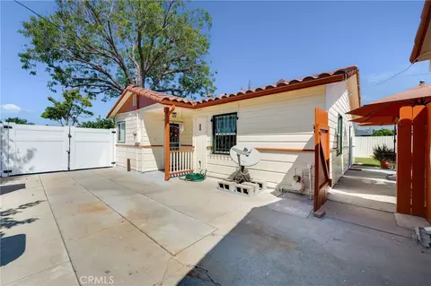 Exterior - 1802 E 53rd, Long Beach, CA 90805 photo 4 of 8
