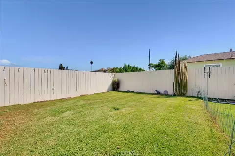 Exterior - 1802 E 53rd, Long Beach, CA 90805 photo 7 of 8